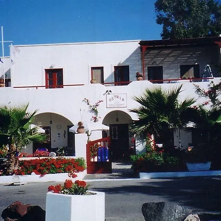 Aparthotel Ostria Beach Perissa (Santorini)
