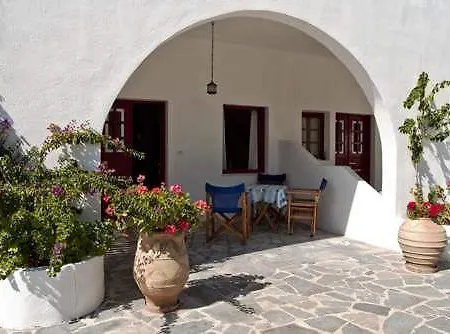 Aparthotel Ostria Beach Perissa (Santorini)