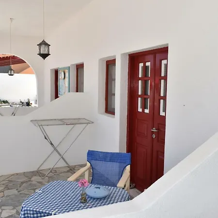Ostria Beach Aparthotel Perissa (Santorini)