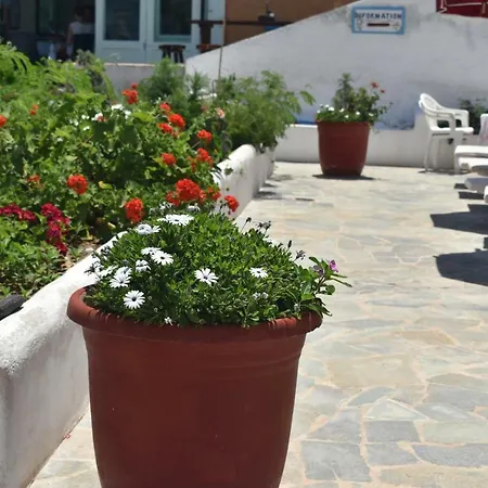 Aparthotel Ostria Beach Perissa (Santorini)